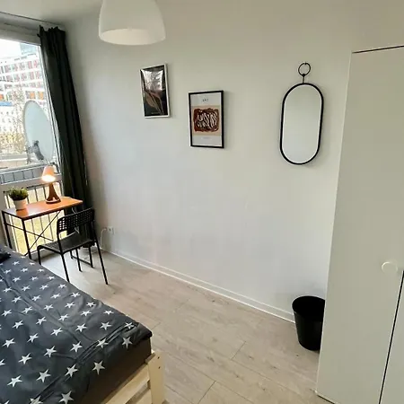 In - G5 Проживание в семье *